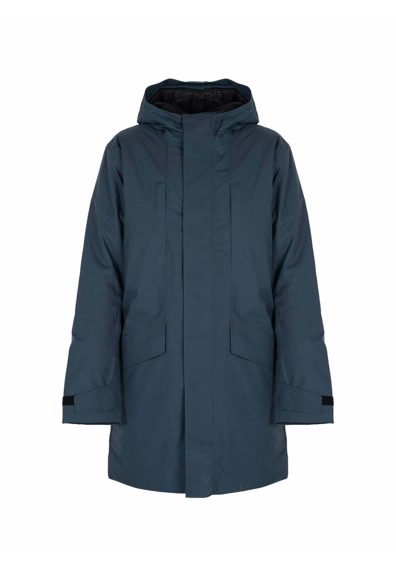 Parka de color verde oscuro con capucha, que presenta un cierre frontal con cremallera, bolsillos laterales y puños ajustables. Diseñada con material resistente al agua.