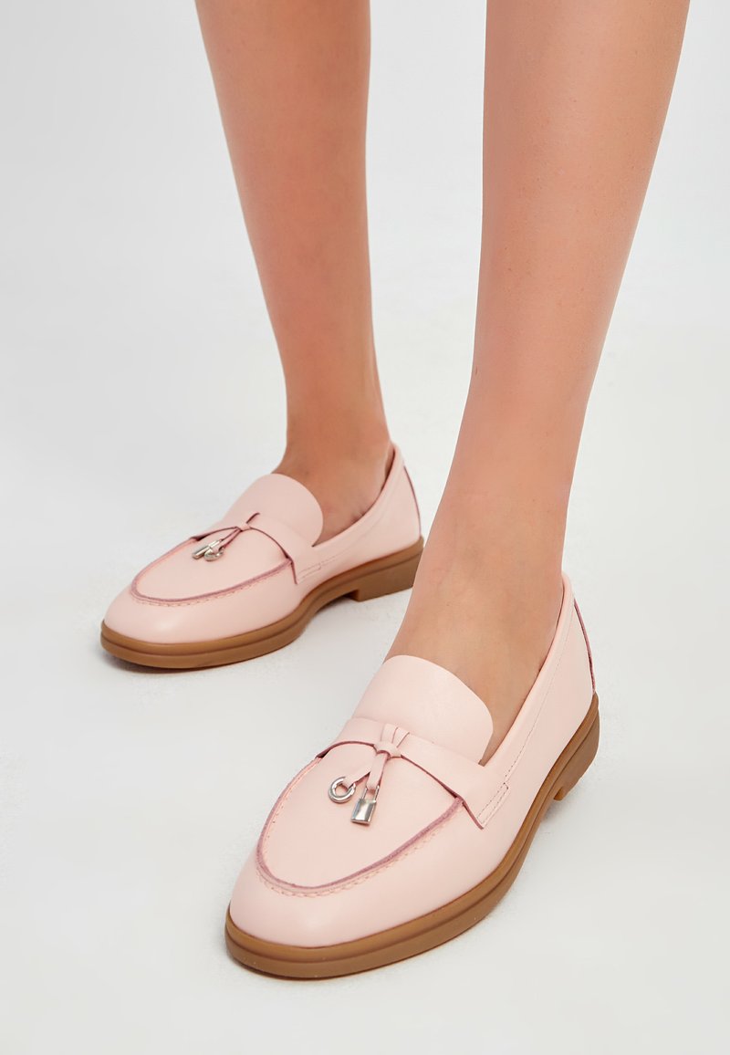 Cesare Gaspari - FLAT  - Loaferit/pistokkaat - light pink, Suurenna