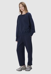 True Religion WILLOW granatowy