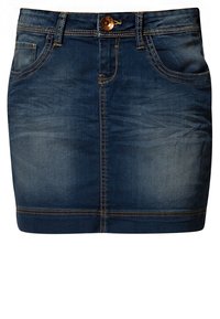 Spódnica dżinsowa w ciemnym niebieskim kolorze o dopasowanym kroju. Posiada przednie kieszenie, zapięcie na guziki oraz widoczne przeszycia wzdłuż brzegu.