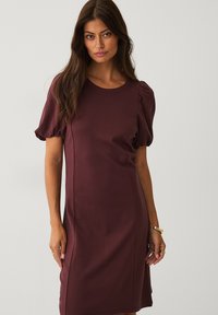 Ellos Collection MIT PUFFÄRMELN - Freizeitkleid - burgundisch