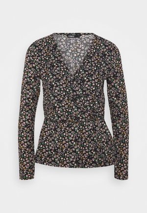 Zwarte blouse met lange mouwen en overslag, bedrukt met kleine bloemen in roze, geel, wit en groen, en een getailleerde taille.