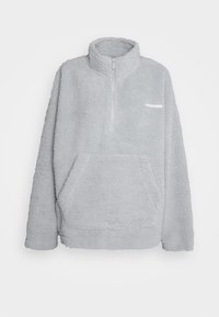 Grau, Fleece-Pullover mit Reißverschluss und weichem, strukturiertem Finish. Verfügt über eine Kängurutasche und dezente Markenkennzeichnung auf der Brust.