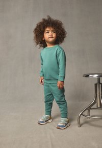 Next JOGGERS SET - Dressikomplekt - green