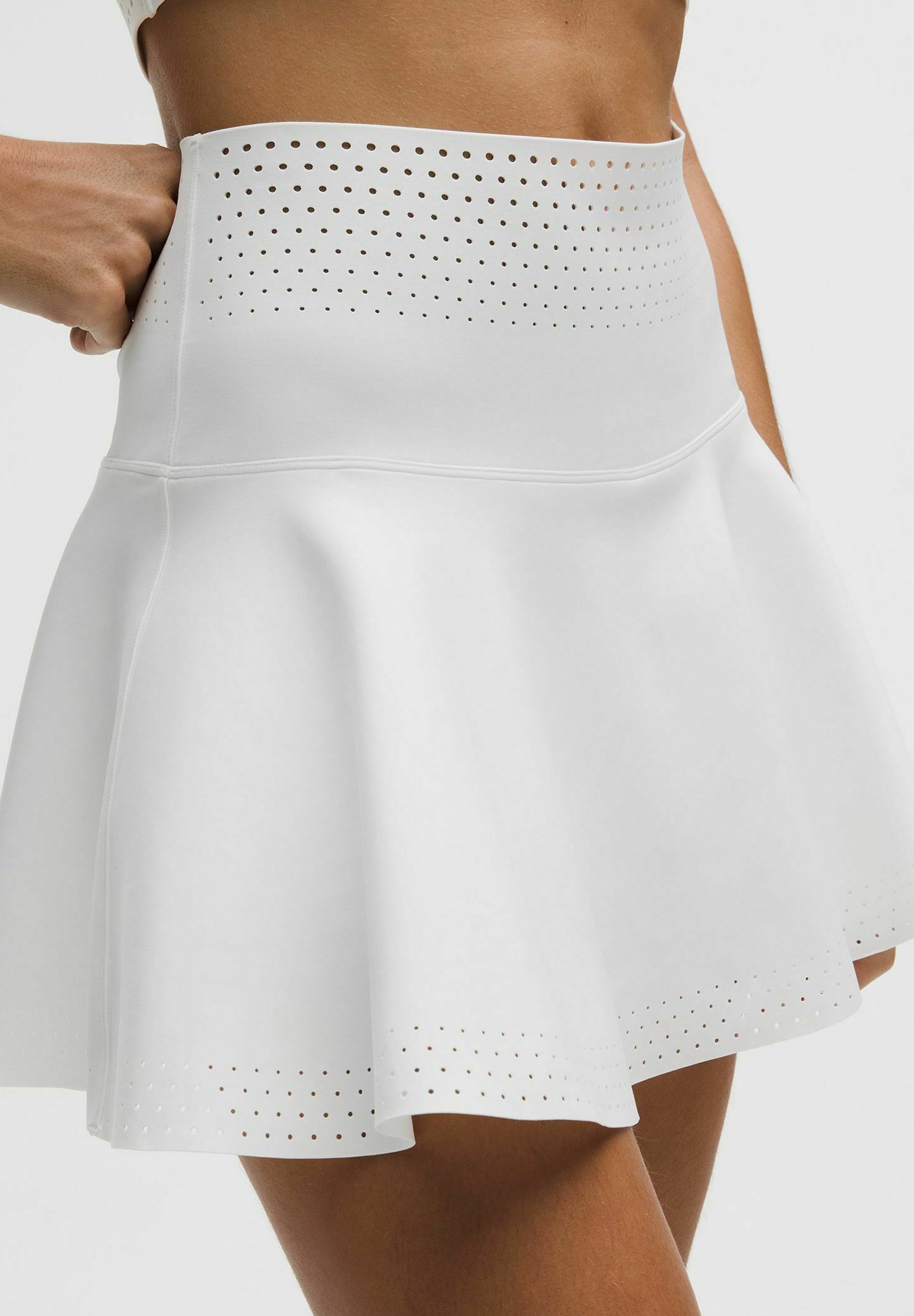lululemon VENTILATED HIGH-RISE TENNIS - Sports skirt - white - Zalando
