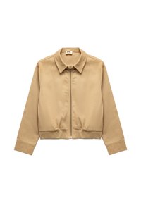 Giacca bomber khaki realizzata in tessuto liscio, con zip frontale, collo a camicia, polsini elasticizzati e vita aderente.