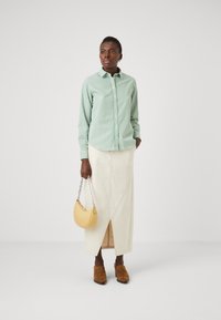 GANT STRIPED - Camicia - seacrest green