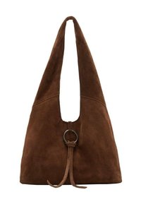 Brun mockaläderväska med en strukturerad, triangulär form och en f�örlängd axelrem. Har en cirkulär metalldetalj och en knuten detalj.