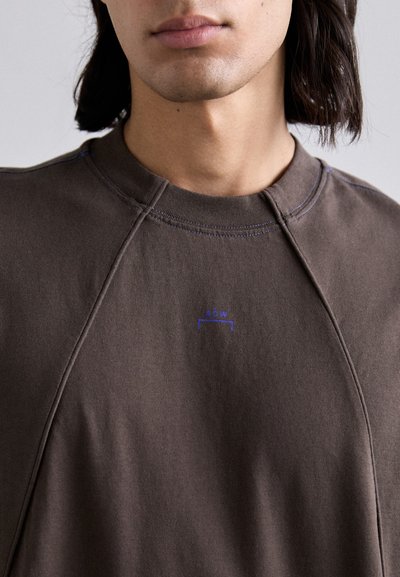 A-COLD-WALL* MILLBANK - Μπλουζάκι με στάμπα - brown