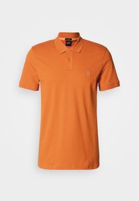 Unselected, open orange