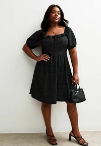 New Look Curves CURVES MIDI - Vardagsklänning - black pattern