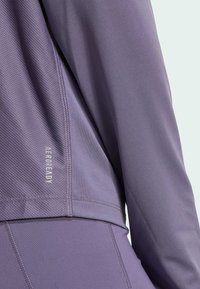 adidas Performance OWN THE RUN HALF-ZIP  - Suéter de forro polar - preloved violet