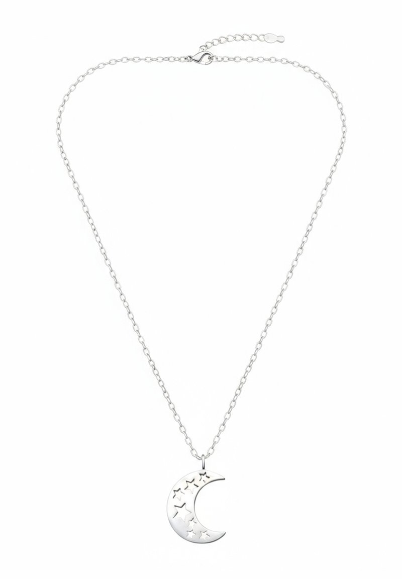 Zilveren ketting met een hangertje in de vorm van een halve maan met stervormige uitsparingen, hangend aan een fijne ketting met een karabijnsluiting.