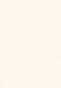 Hall triibulise halli ja musta kasukaga kassipoeg magab kurrus betoonpõrandal, suurt taimepotti lähedal.