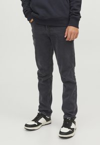Jack & Jones Junior - Clark - Relaxed fit jeans - black denim Thumbnail Image 1