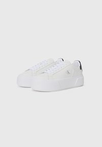 Calvin Klein Jeans Trainers - bright white/black