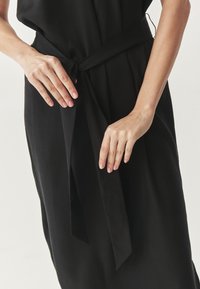 TATUUM Dnevna haljina - black