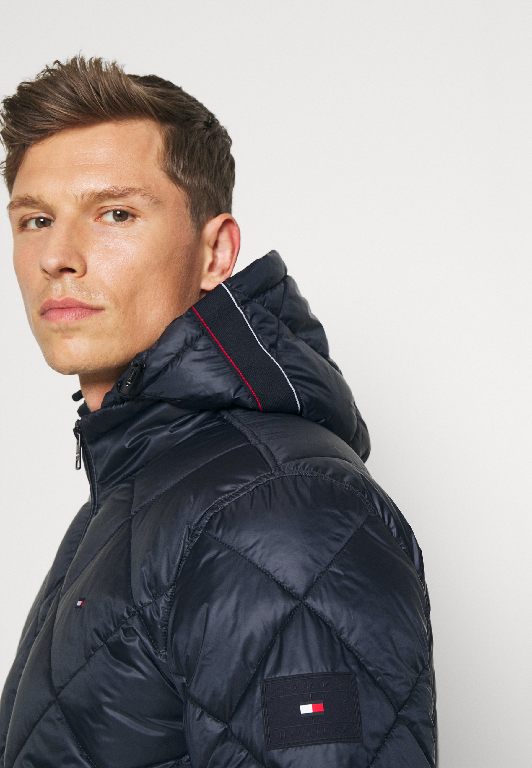 Tommy Hilfiger DIAMOND QUILTED HOODED 