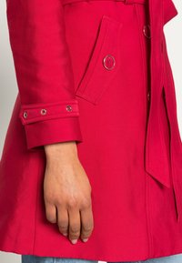 Morgan Trenchcoat - red