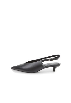Scarpa slingback nera in pelle con punta a punta, tacco basso a gattino e cinturino regolabile. Texture liscia, design minimalista e silhouette classica.