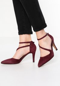 Tamaris Pumps - bordeaux