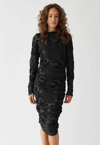 LAVINIA  - Laisvo kirpimo suknelė - black