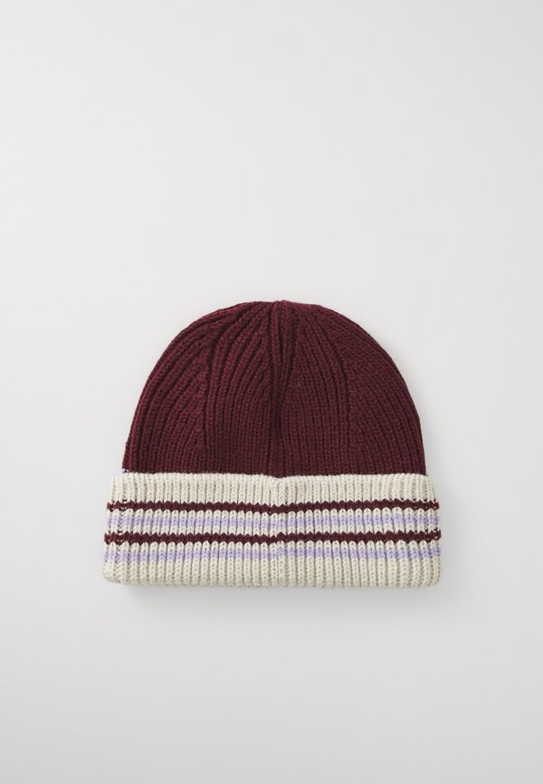 SMILING - Beanie4