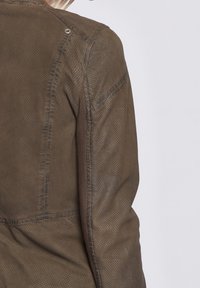Maze Veste en cuir - shadow