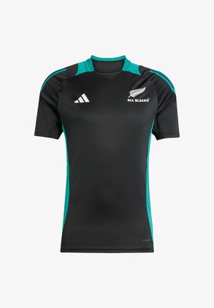 Czarna koszulka sportowa z akcentami w kolorze niebieskim, z krótkimi rękawami, okrągłym dekoltem i logo "ALL BLACKS" na klatce piersiowej. Wykonana z materiału odprowadzającego wilgoć.