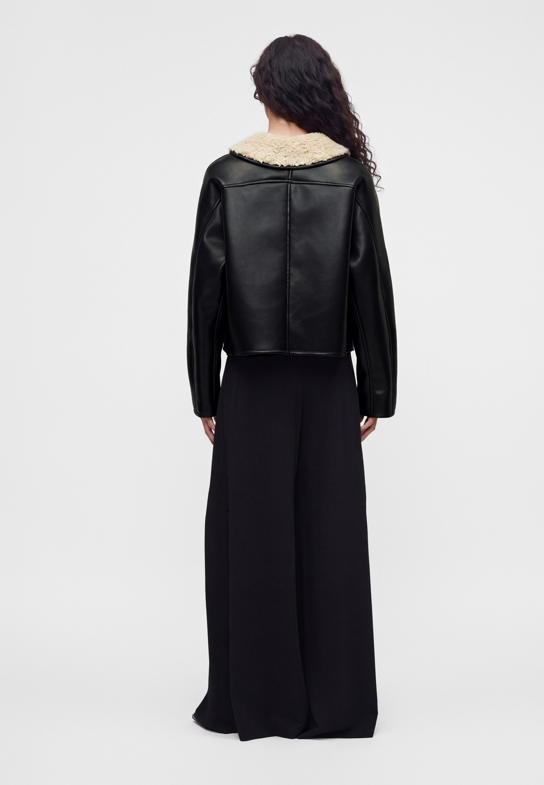 Claudie Pierlot  페이크 레더 자켓
