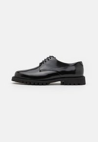 RICHAYL - Zapatos con cordones - black