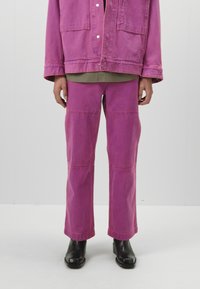 Solid Homme MEN'S PANTS - Τζιν χαλαρής εφαρμογής - pink