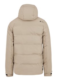 Veste rembourrée beige avec capuche, légère, dotée de coutures horizontales et d'un petit logo sur l'épaule gauche.