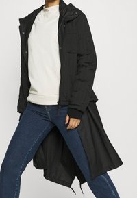 Wrangler Džíny Straight Fit - dark-blue denim