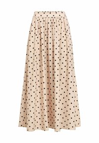 Falda midi de color rosa claro con lunares negros, que presenta un diseño de cintura alta, tela fruncida y una textura suave.