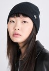 CHUNKY BEANIE - Huer - black