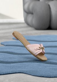 Sélectionné, light pink