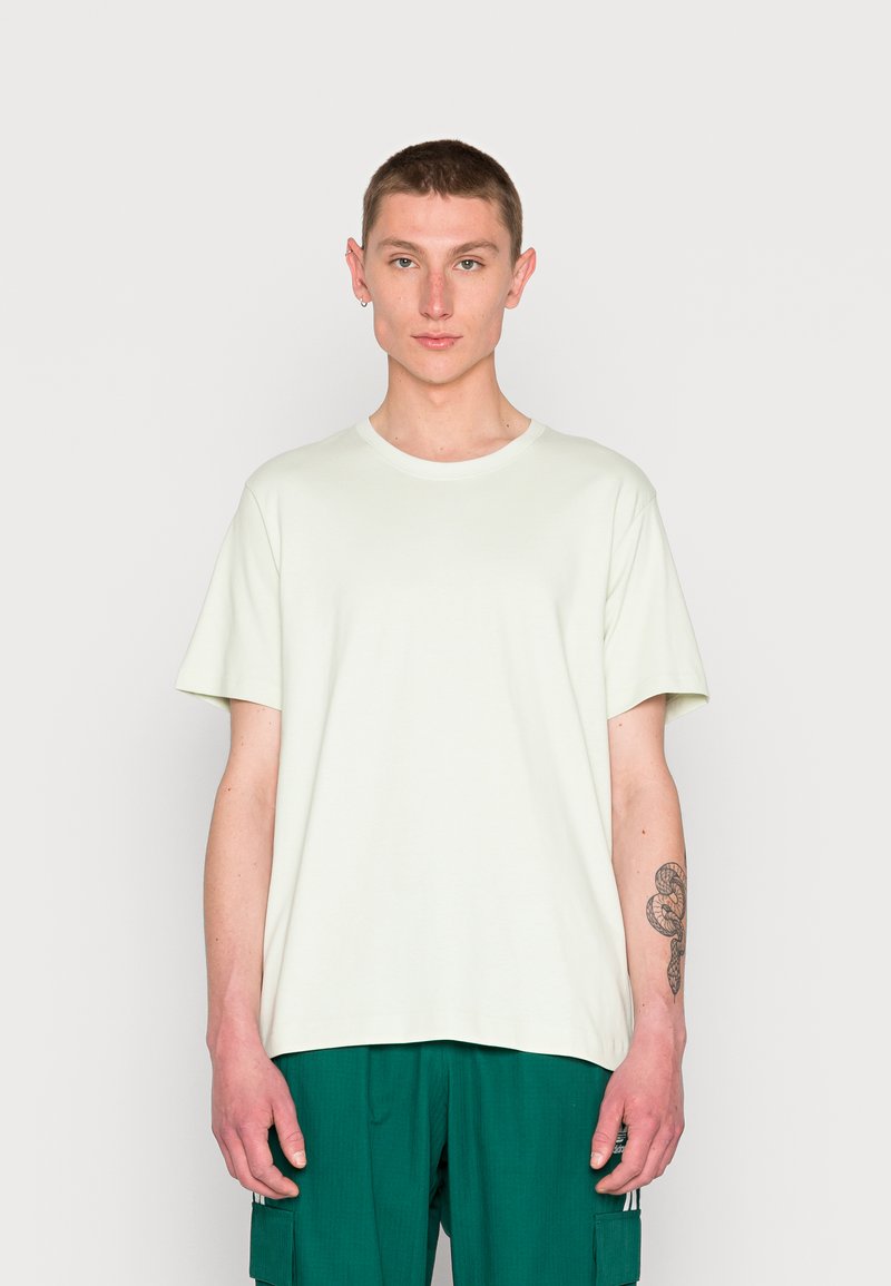ARKET T-shirt básica - green
