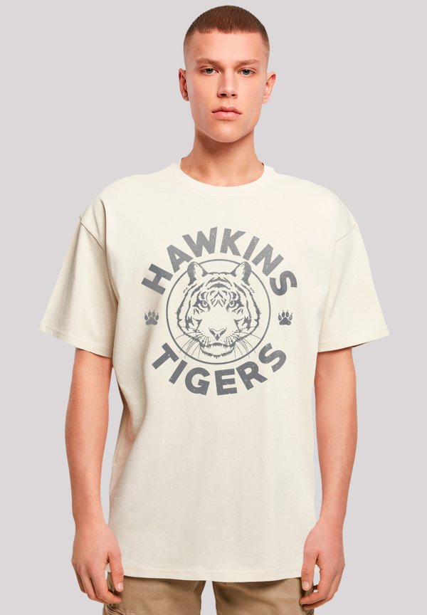 STRANGER THINGS HAWKINS TIGER NETFLIX TV SERIES - T-Shirt print - sand