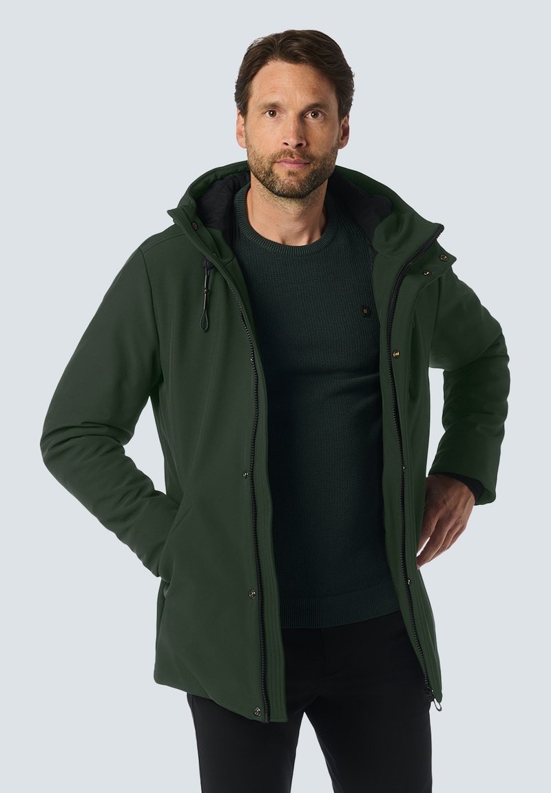 Donkergroene hoodie met ritssluiting, voorzien van een gestructureerde binnelaag en verstelbare trekkoorden in de capuchon. Zwarte accenten.