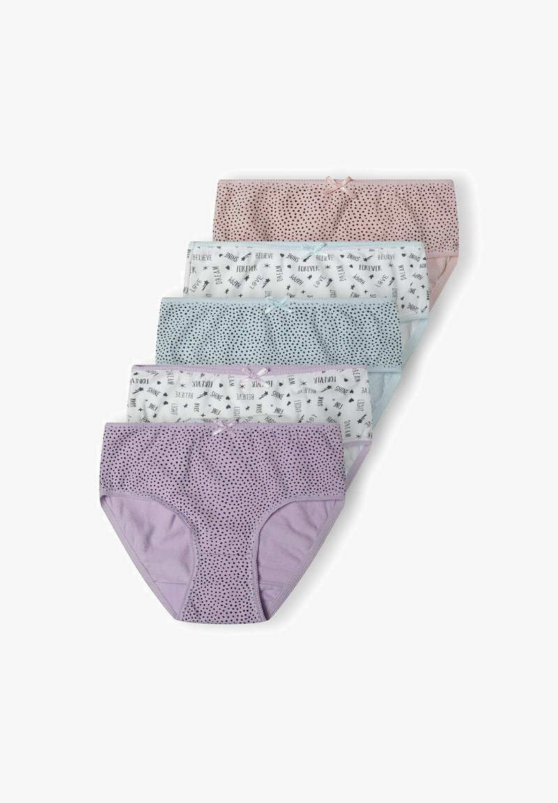 Fem par kvinnors bomullsunderkläder i pastellfärger: rosa, vit med mönster, ljusblå och lavendel, med prickar och rosettaccenter.