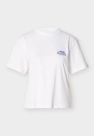 Wit katoenen T-shirt met korte mouwen, met een blauw geborduurd "Calvin Klein New York" logo op de linkerborst.
