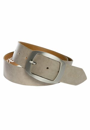 Grau glänzender Kunstledergürtel mit einer rechteckigen silbernen Metallschnalle, mehreren Einstelllöchern und einem geprägten Markenlogo.