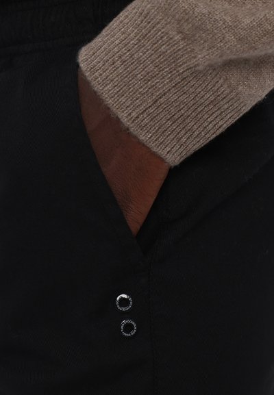 Ron Dorff TRAVEL - Bukse - black