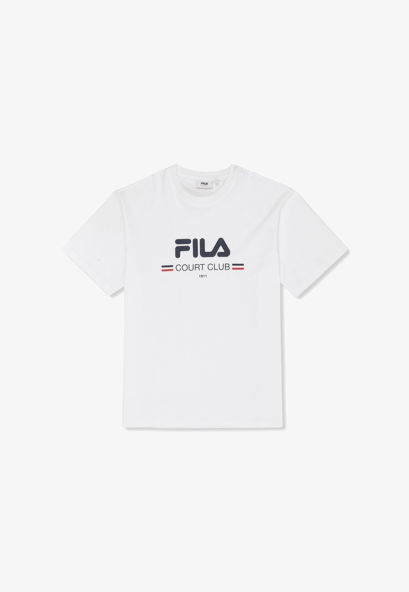 Wit T-shirt met korte mouwen en ronde hals, met het logo "FILA COURT CLUB 1911" in marineblauw en rode strepen, gecentreerd op de borst.