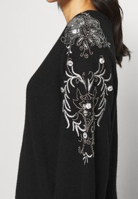 Wallis Strickpullover - black