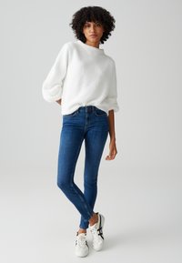OPUS MID RISE ANKLE - Testhezálló fazon - strong blue