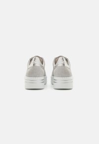 Gabor Comfort Sneakers basse - light grey/argento