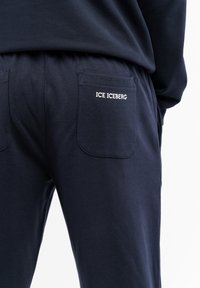 Unselected, navy blue
