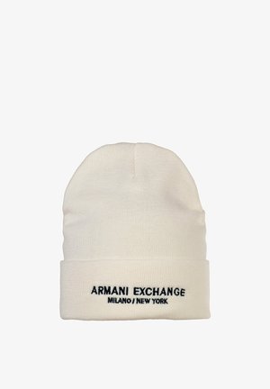 Beanie bianco a maglia con risvolto, caratterizzato da "ARMANI EXCHANGE MILANO/NEW YORK" ricamato in nero sulla parte frontale. Tessuto morbido.